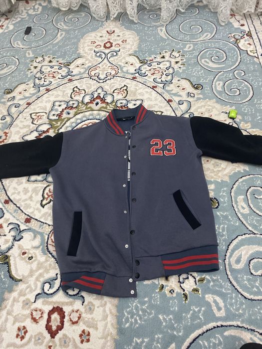 Продам свитшот chicago bulls