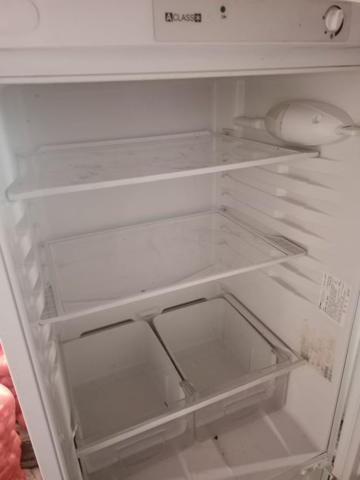 Продали холодильник