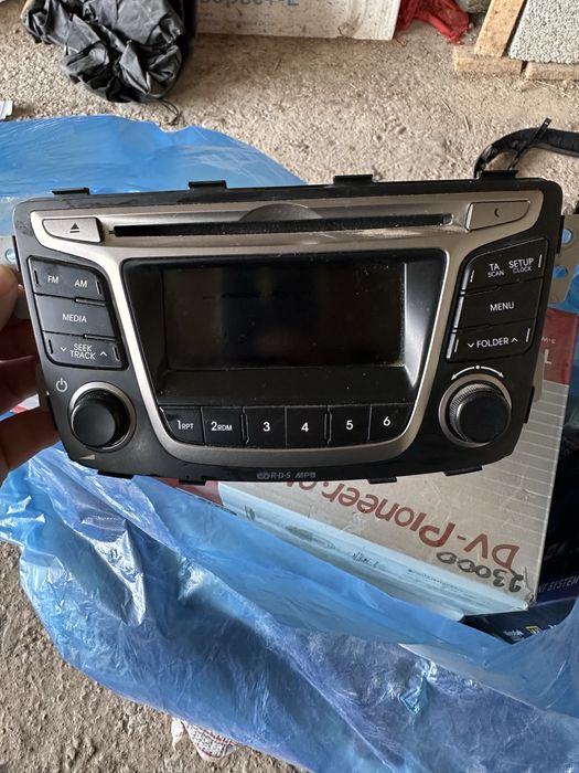 Акцент штатный магнитола