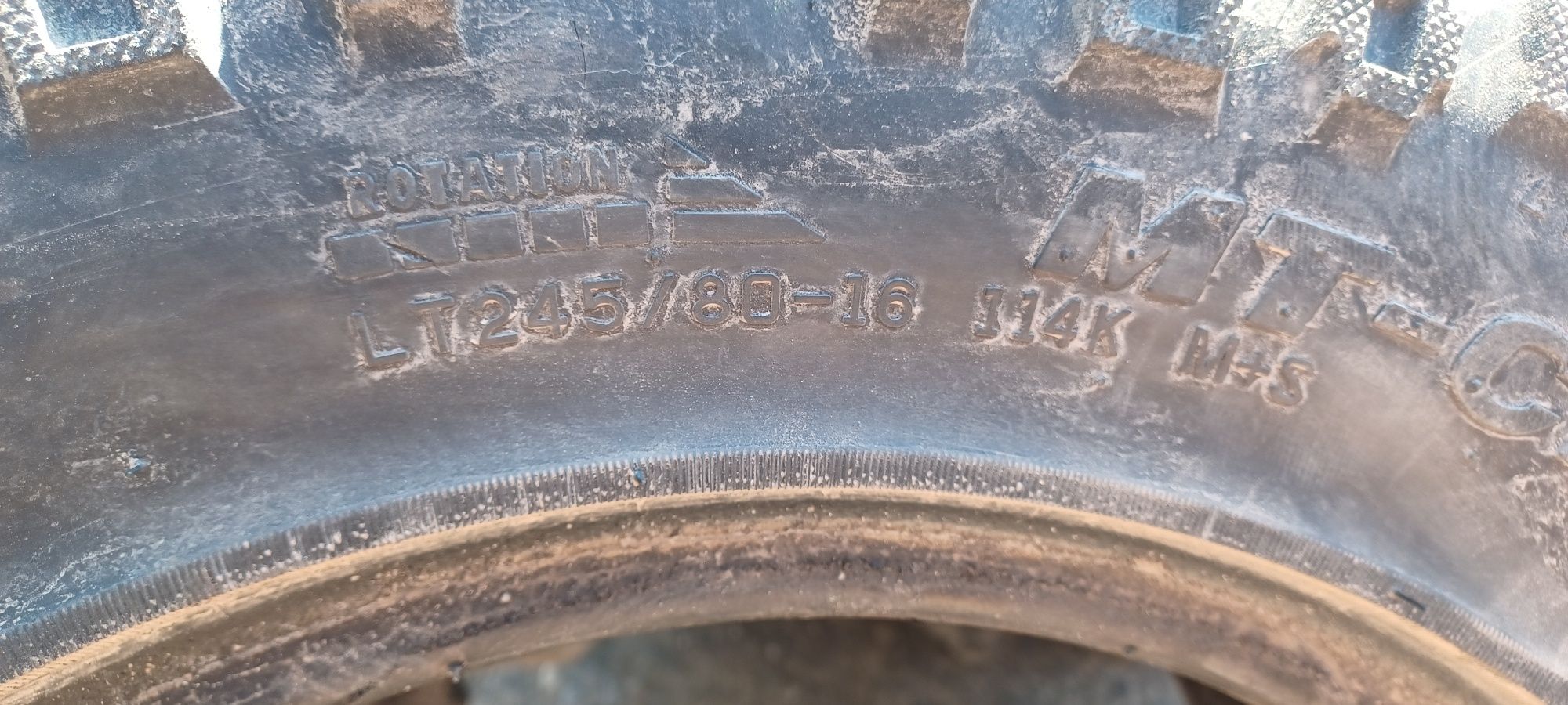 Off Road гуми в добро състояние