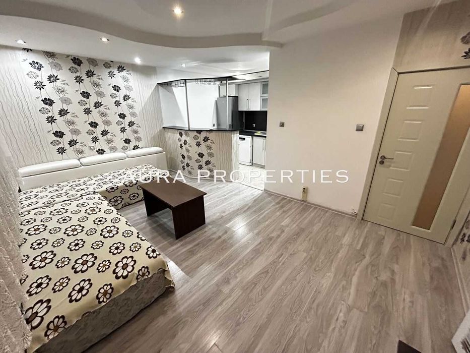 Дава се под наем Двустаен апартамент в Разград, Лудогорие - 64 кв.м за 331.5 € - Снимка #1