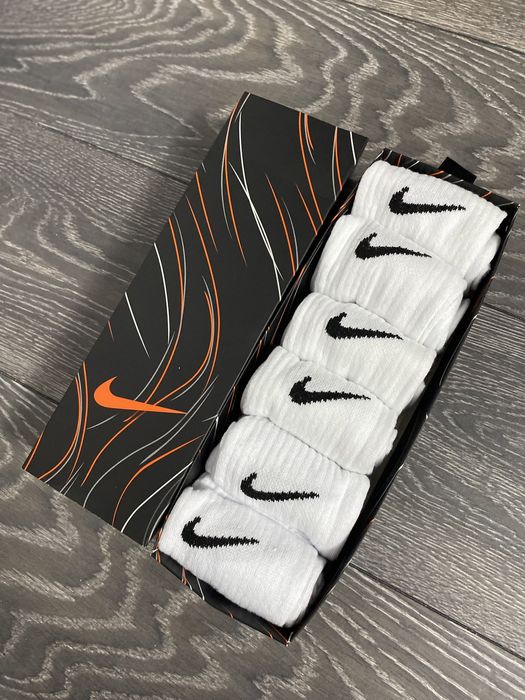 Sosete nike 6 la seit