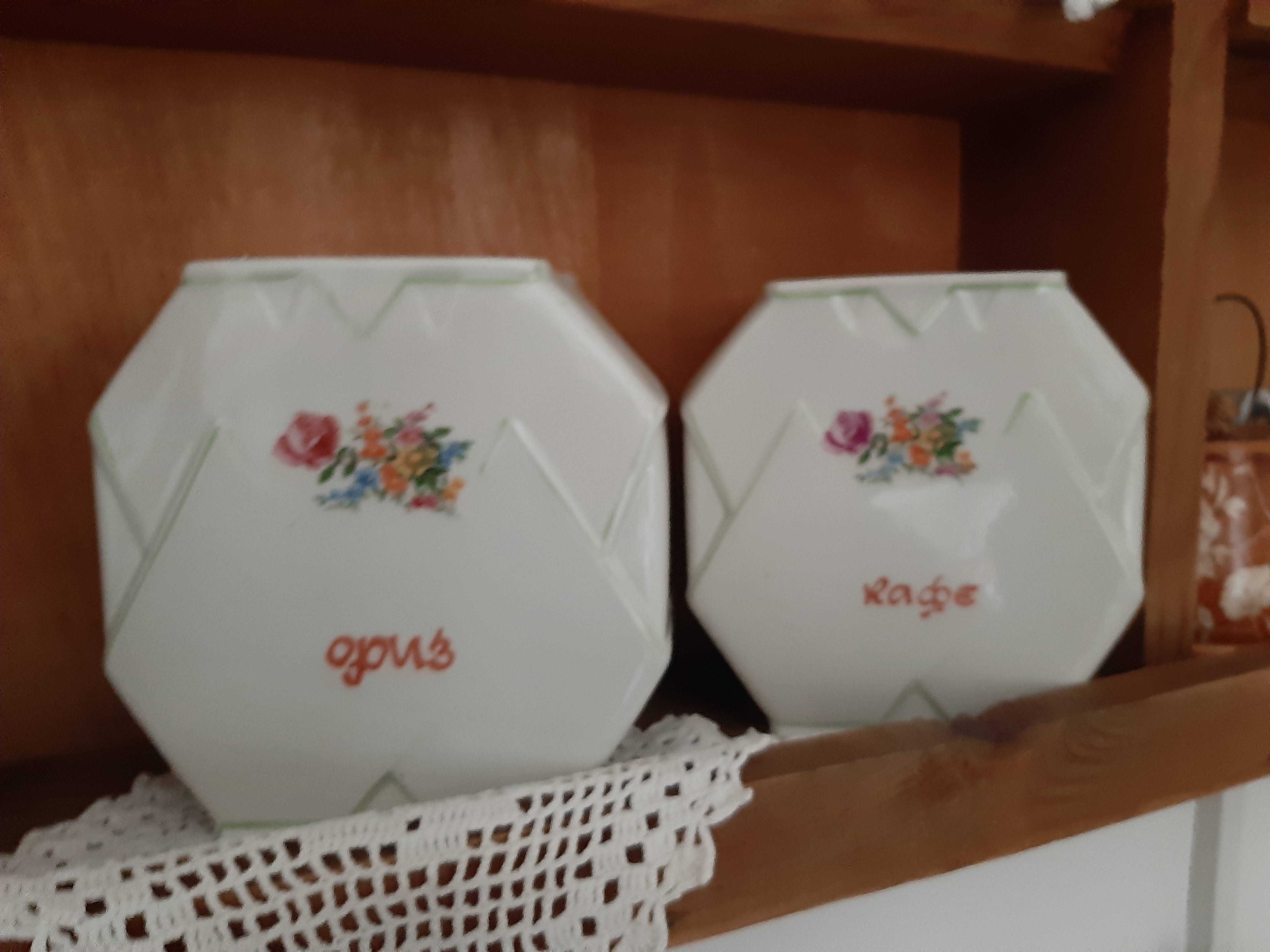 Старинен винтидж порцелан, кристал, стъкло