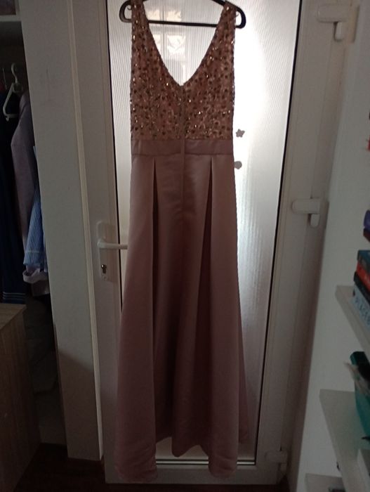 De vanzare rochie de evenimente