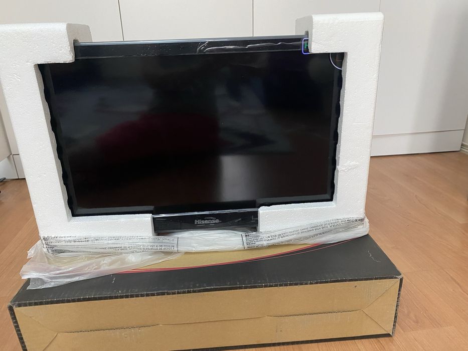 Телевизор новый в упаковке Hisense