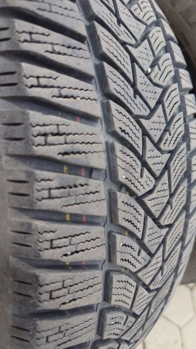 2 бр. зимни гуми Dunlop 205/55/16