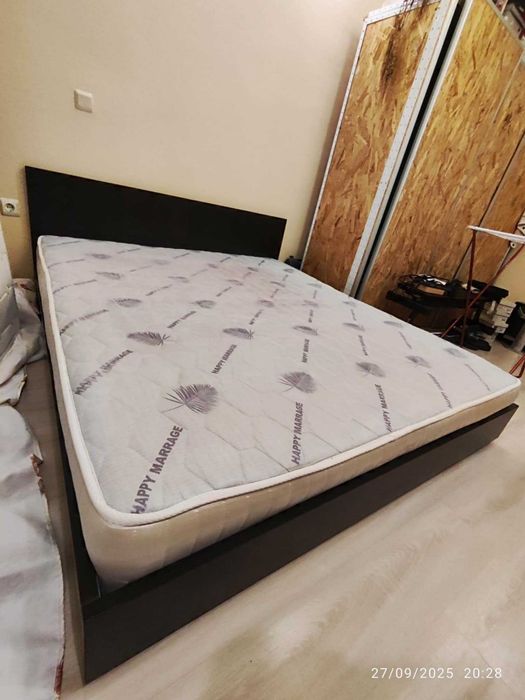 Спалня и Две Нощни Щкафчета, ПДЧ