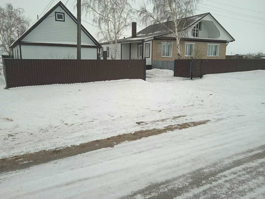 Продам благоустроенный дом в селе Златополье