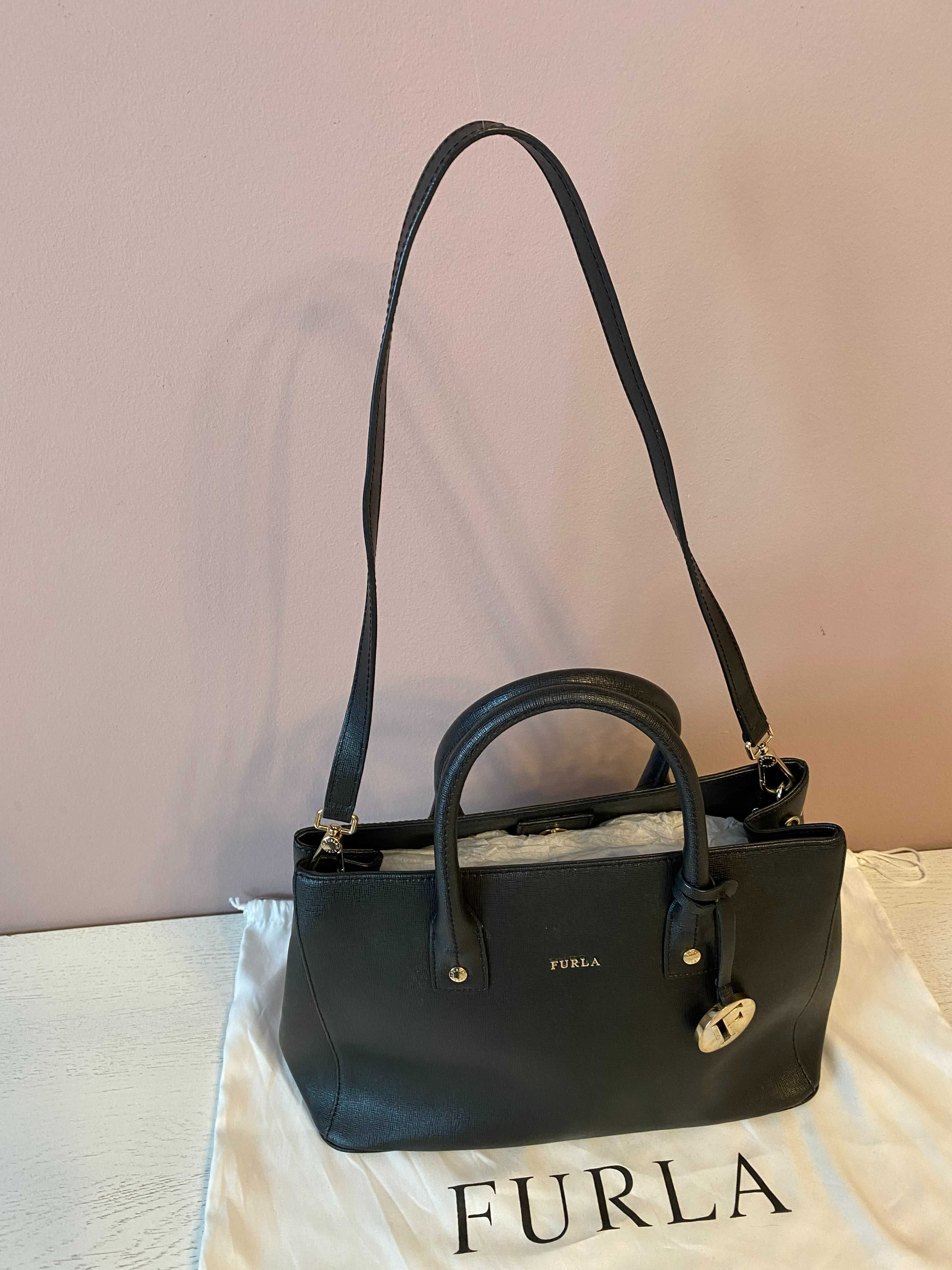 Geanta medie originala Furla neagra eleganta