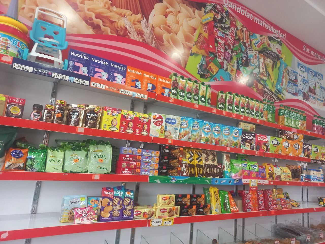 Magazin uchun tayyor prilavkalar