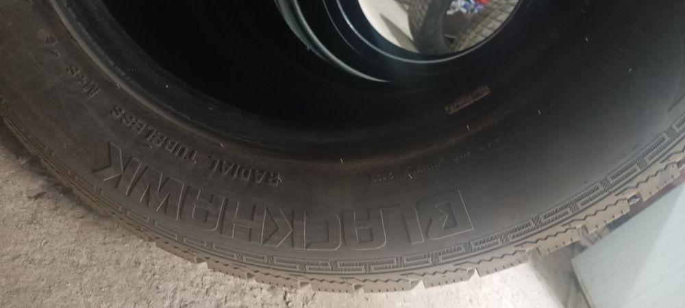 Комплект зимних шин