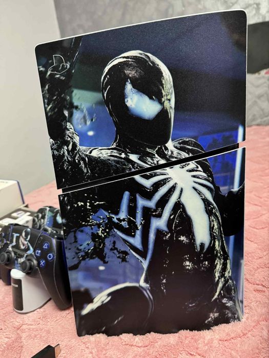 Vand PS 5 Slim 1 TB Nou