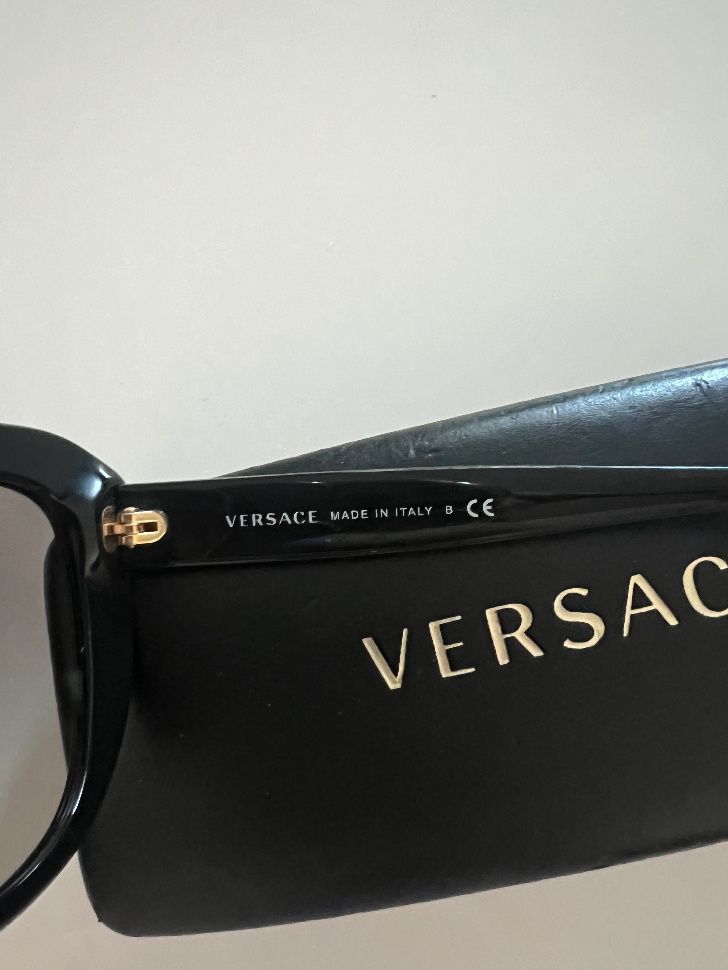 Слънчеви очила Versace
