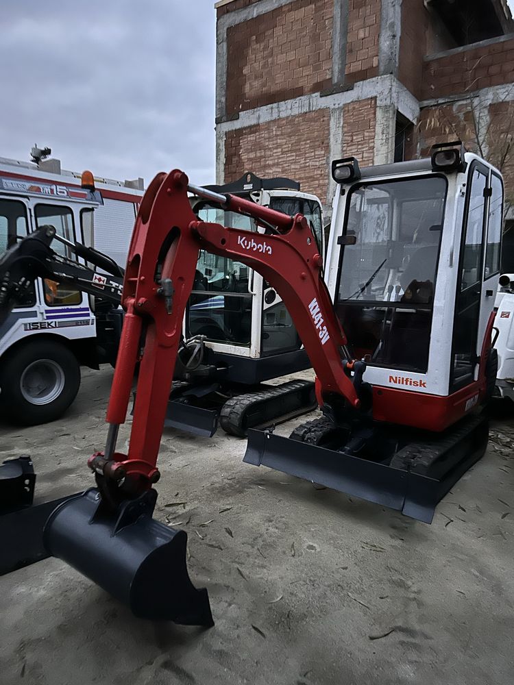Excavator miniexcavator kubota 1820 kg 2011