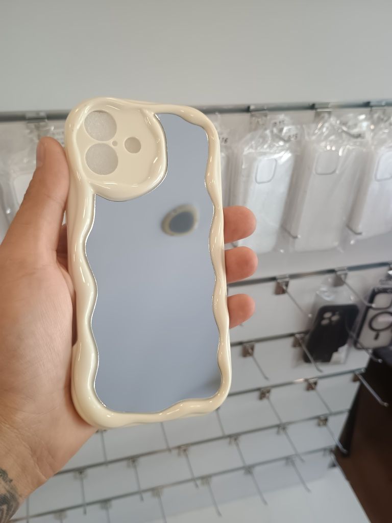 Силиконов кейс със огледало за iphone 16,15,14,13