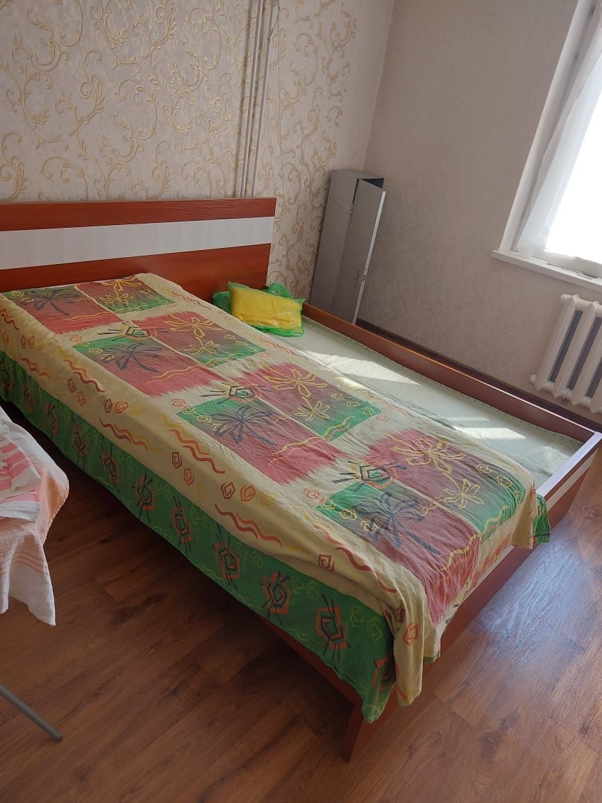 продам кровать,без матраса в хорошем состояний