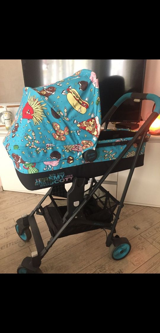 Cybex Jeremy Scott детска количка