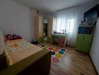 Vand mobilier complet camera copii