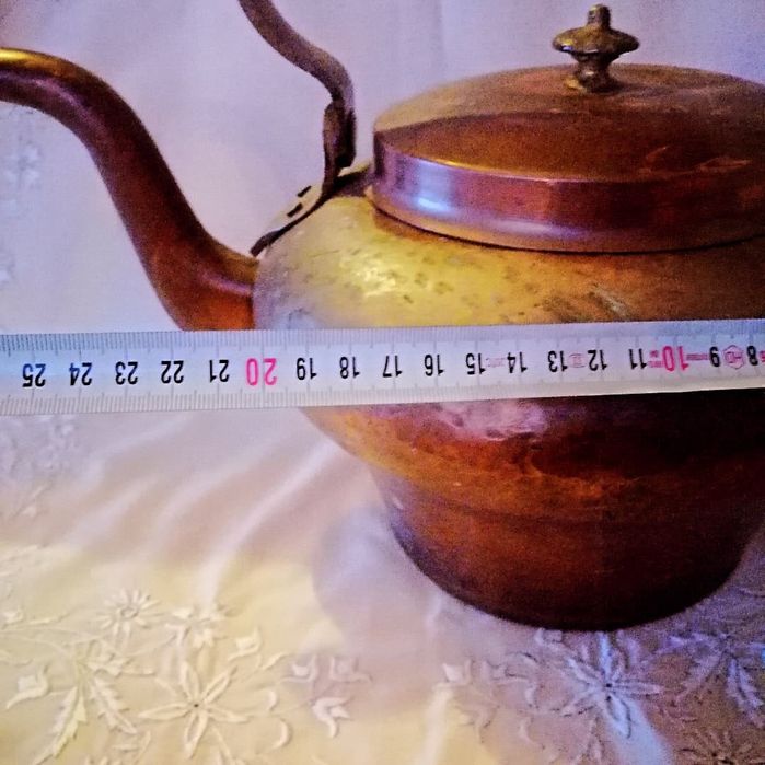 Винтидж чайник. Мед.