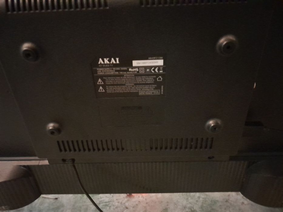 Телевизор AKAI 43'