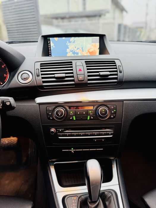 Bmw Seria 1 / 2010 / M Pack / 177CP / Automat / Navi / Xenon / RATE