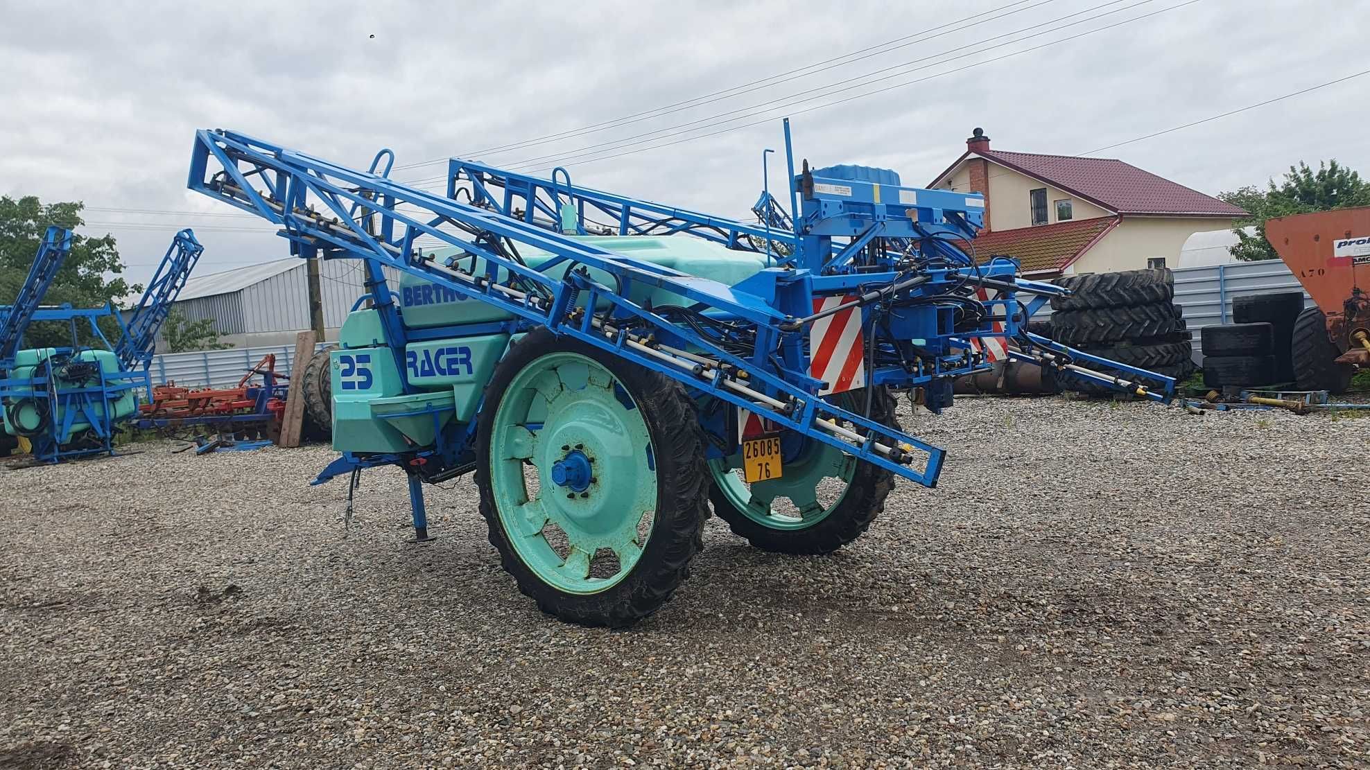 Racer 32 d.p.tronic