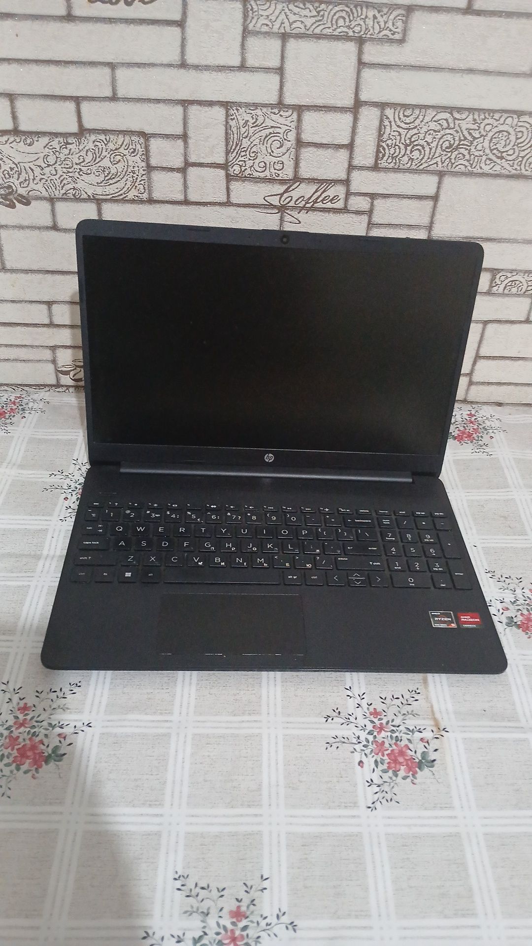 HP AMD Ryzen 5,..