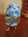 Caseta bijuterii/Ou de porțelan tip Faberge
