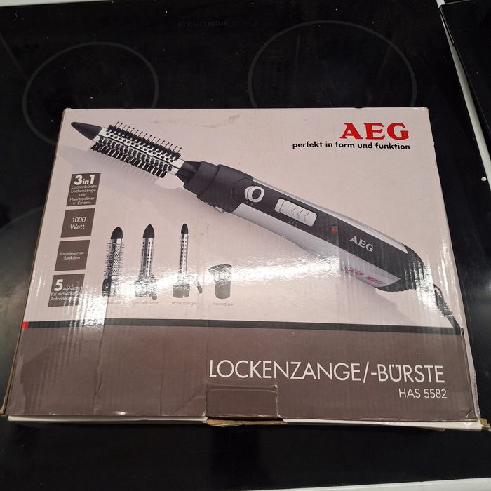 Сешоар,четка,маша Аег 4в1 1000W внос от Германия