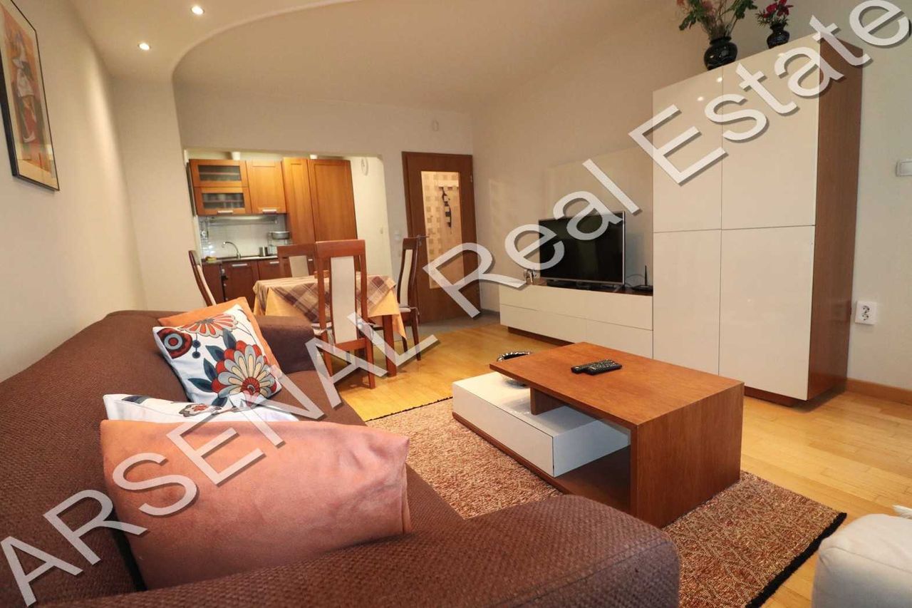 Дава се под наем Тристаен апартамент в София, Иван Вазов - 100 кв.м за 850 € - Снимка #6