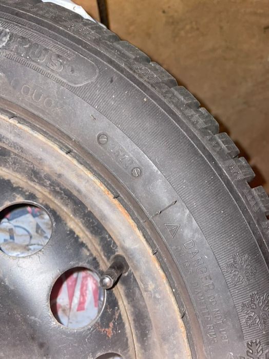 Cauciucuri iarna 205/55/R16 DOT 2023 + jante tabla + capace