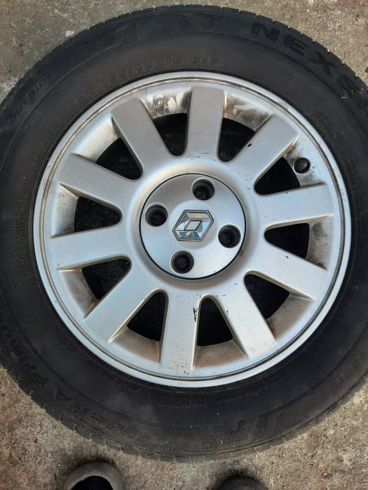 Джанти с гуми 4х100 15 цола рено