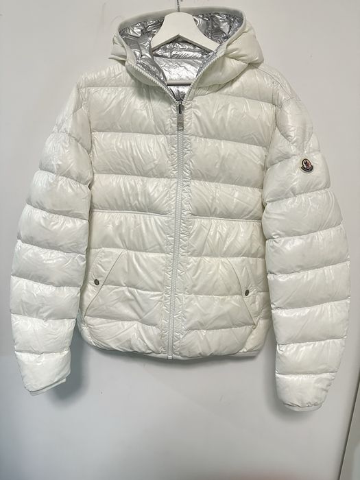 Moncler 100% оригинално яке с две лица