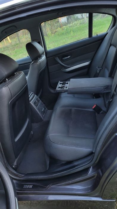 Vând BMW seria 3 E90 218 cp automata