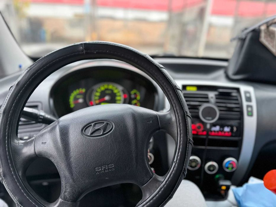 Hyundai Tucson 2.0 Benzina + GPL 140CP - stare buna, masina ingrijita!