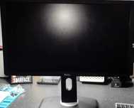 Donez / Gratis Monitor DELL U2312 HMt functional