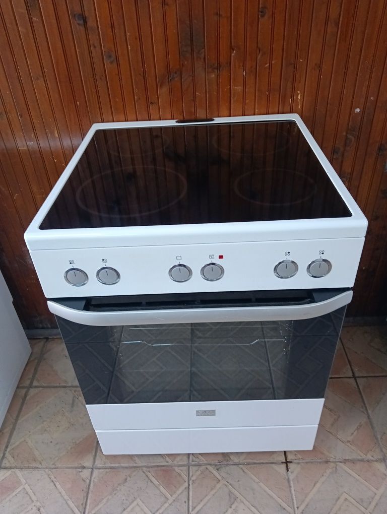 Свободно стояща печка с керамичен плот VOSS Electrolux 2годиниГаранция