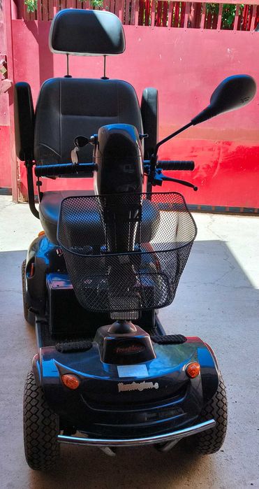 Scuter electric pentru persoane cu handicap