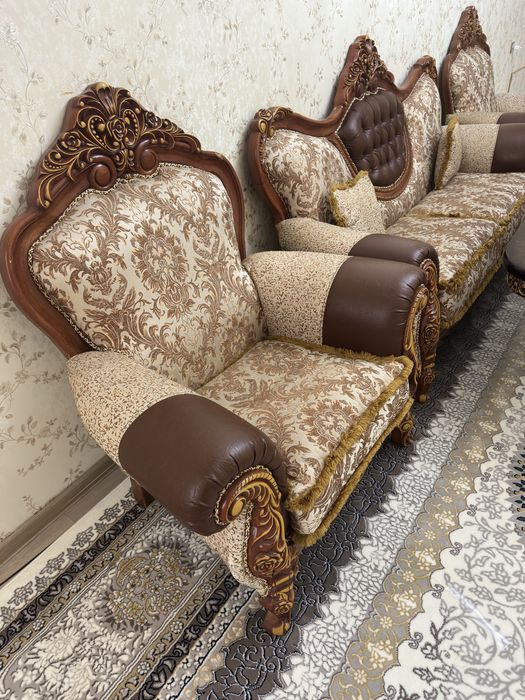 Диван кресло ва стол сотилади