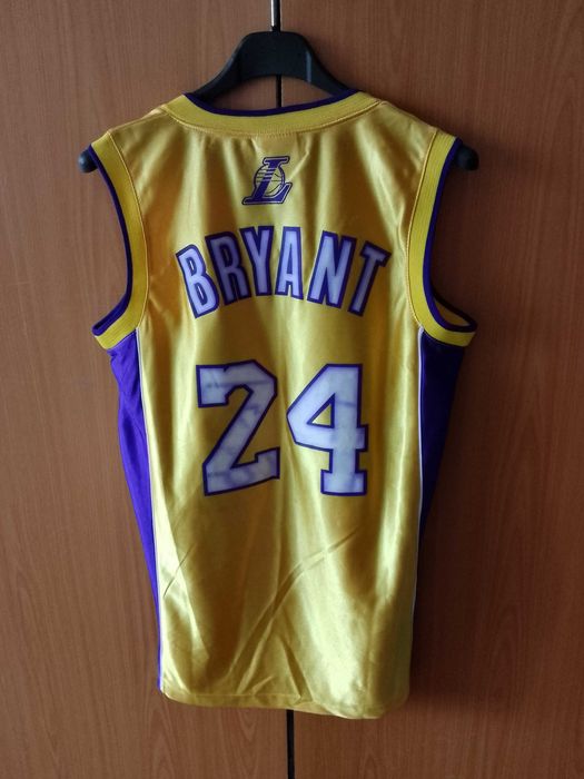 LA Lakers Kobe Bryant 24 Home Jersey (S) като нов