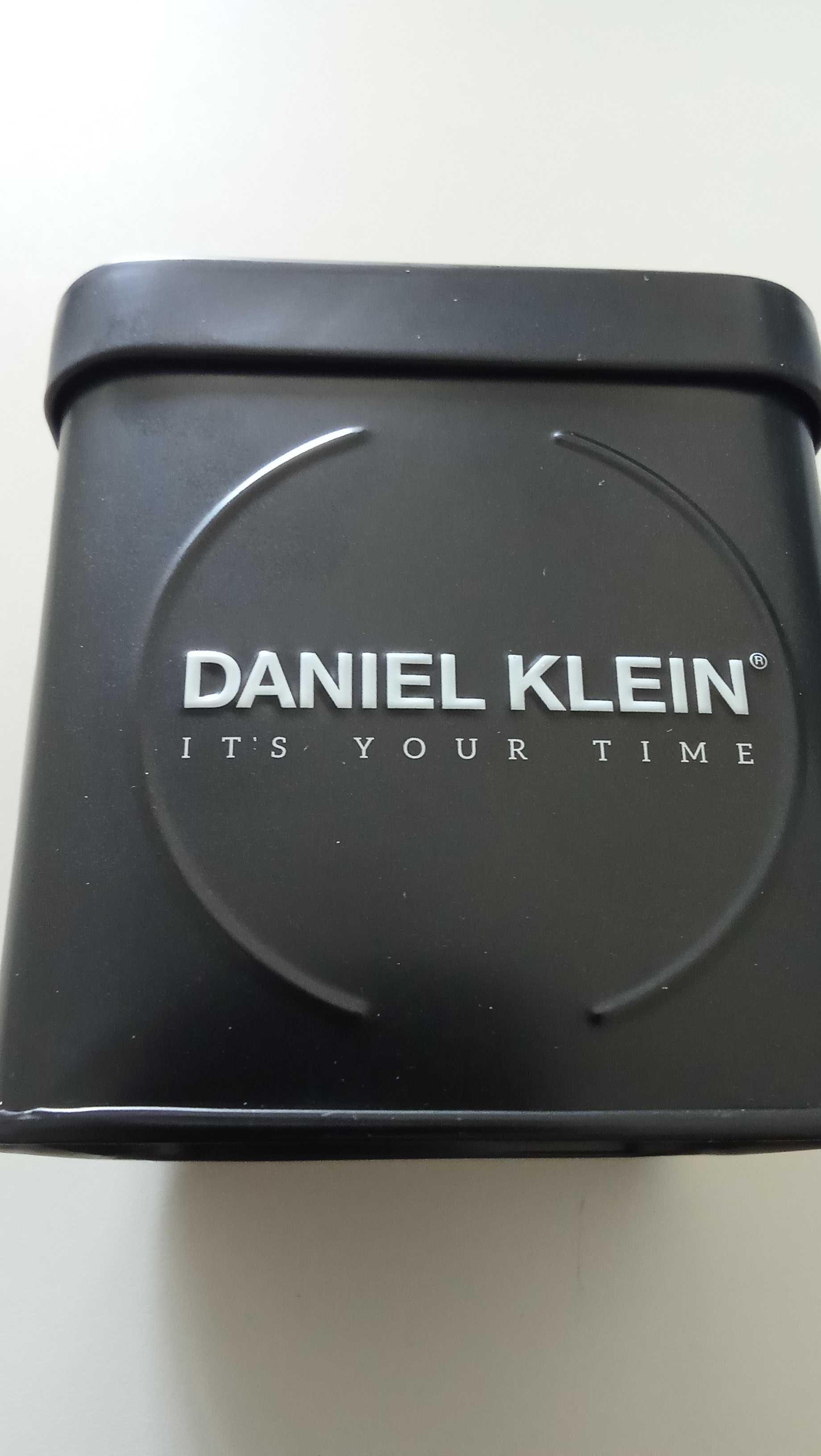 Часовник Daniel Klein