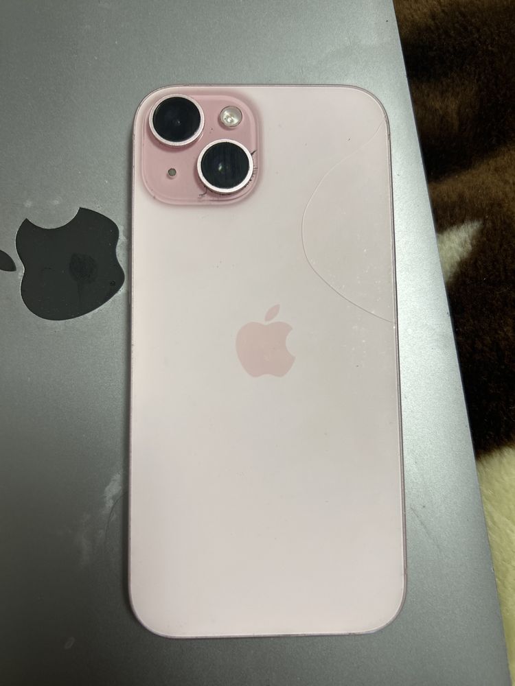 Iphone 15 roz 128 gb