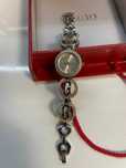 Много запазен дамски часовник GUESS с кутия