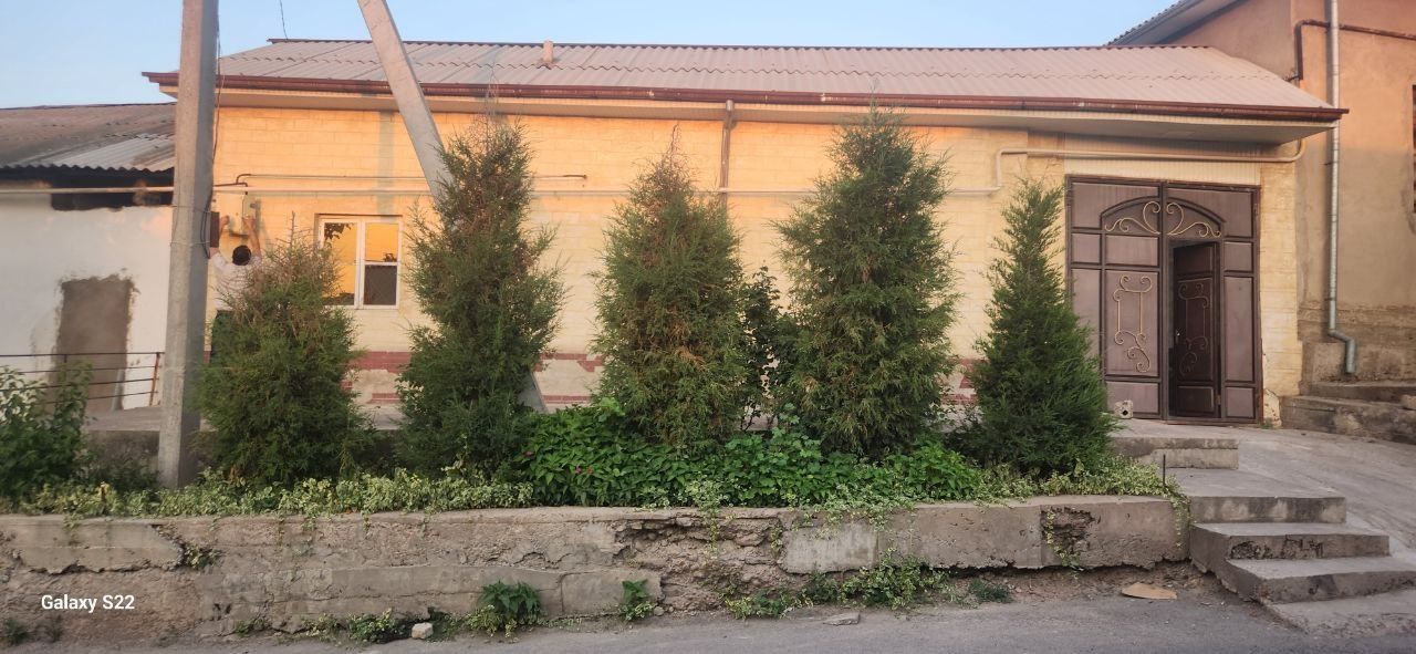 Продается дом участка.Уй сотилади