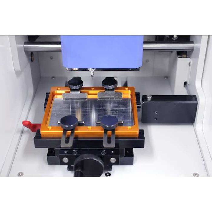 Aparat de gravat si taiat Magic 30