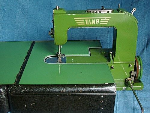 Elna антикварная швейная машина