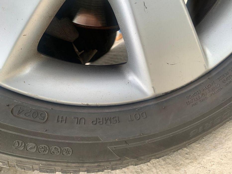 VOLKSWAGEN Touran 2005 2 l