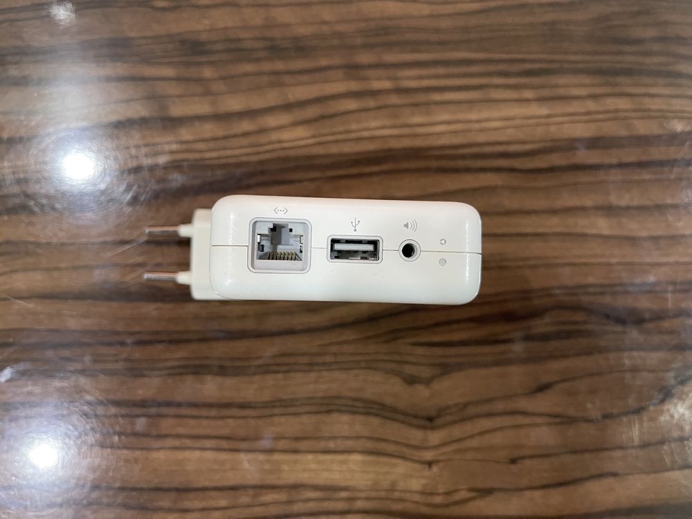 * Apple Airport Express A1088 WiFi роутер - репитер - базовая станция