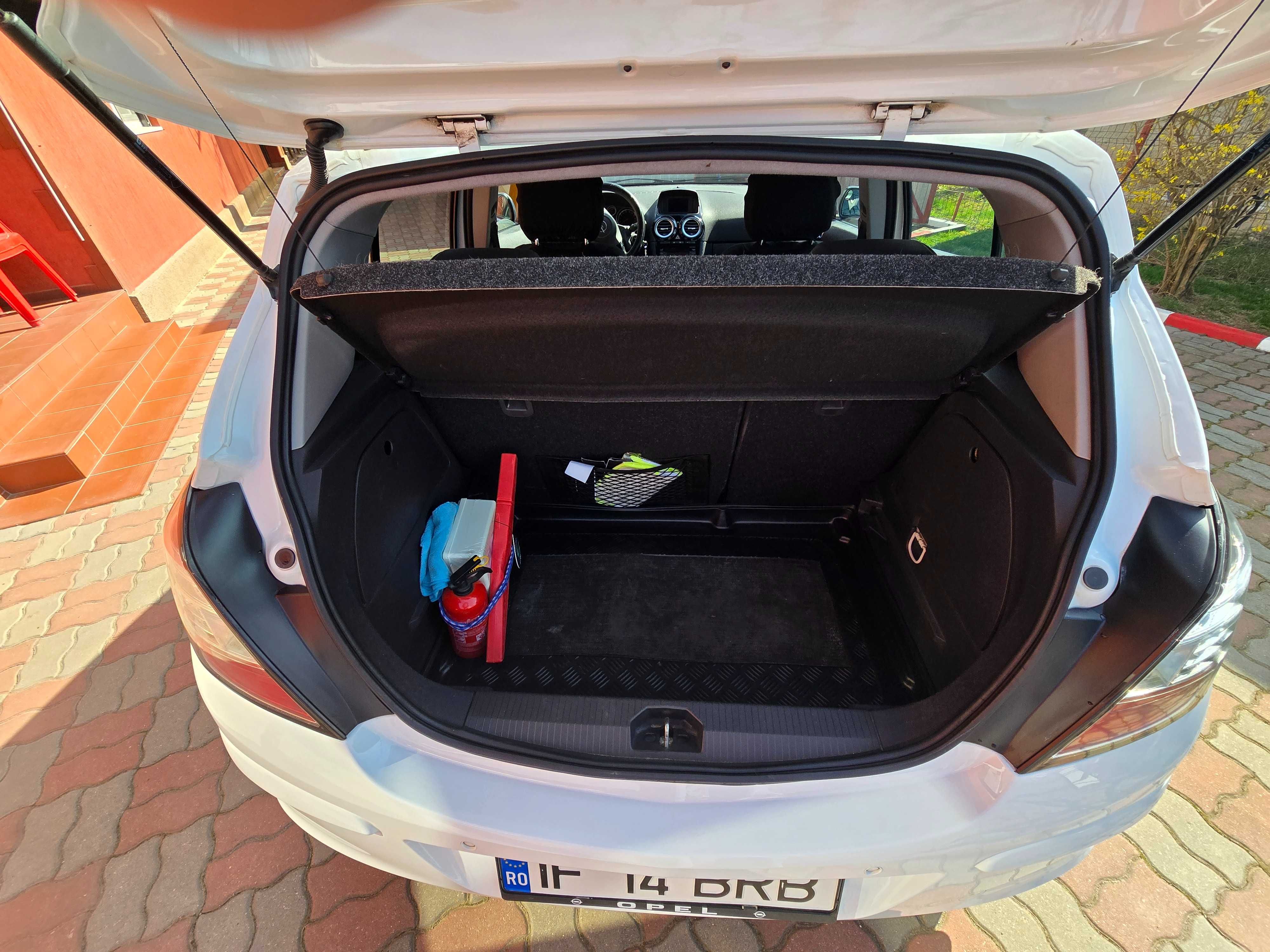 Opel Corsa  D - 2013