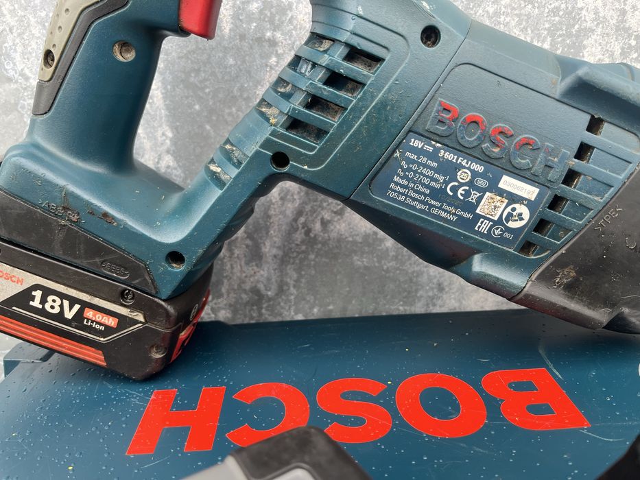 Fierastrau sabie Bosch GSA 18V Li Profesional la cutie